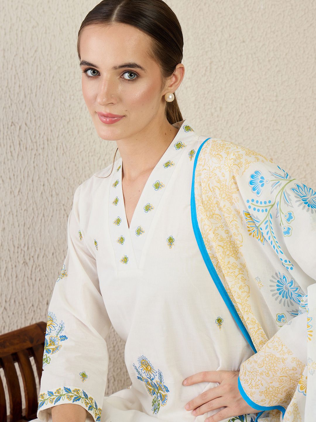 Indo Era Women Floral Embroidered Thread Work Pure Cotton Kurta with Trousers & Dupatta