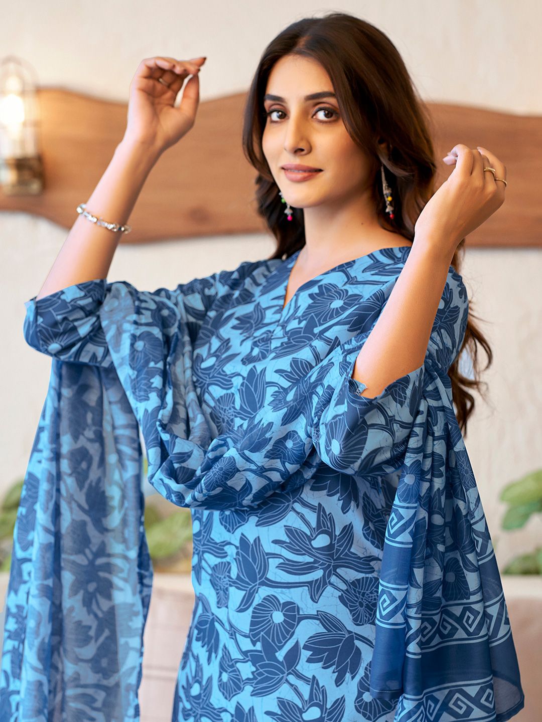 SKYLEE Floral Printed V-Neck Straight Kurta With Trousers & Dupatta