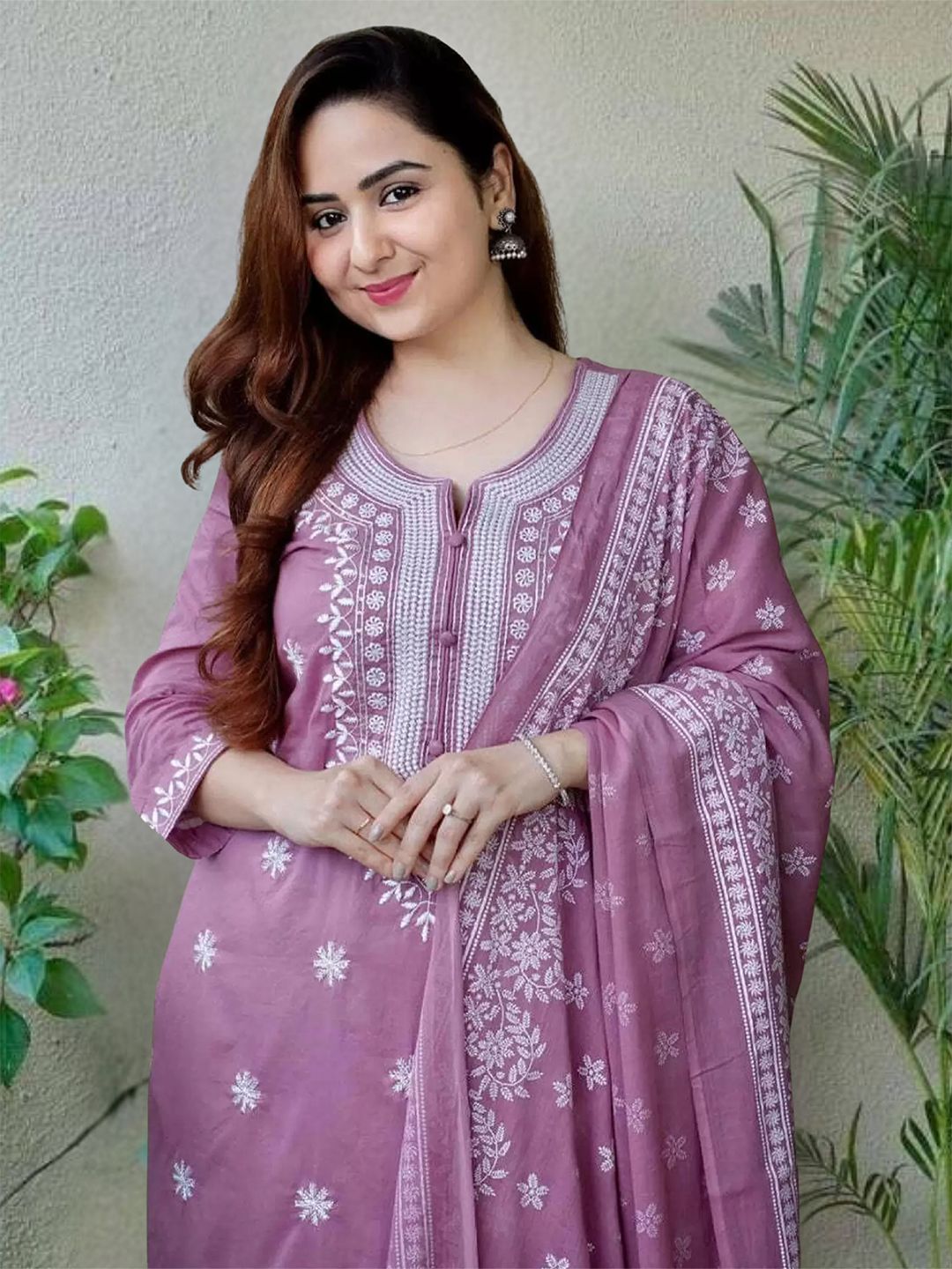 Royal Export Women Ethnic Motifs Embroidered Thread Work Kurta With Trousers & Dupatta