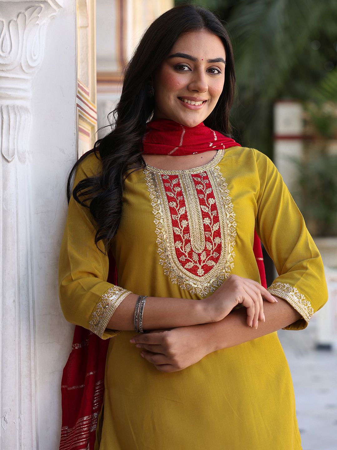 SKYLEE Women Ethnic Motifs Embroidered Sequinned Kurta with Trousers & With Dupatta
