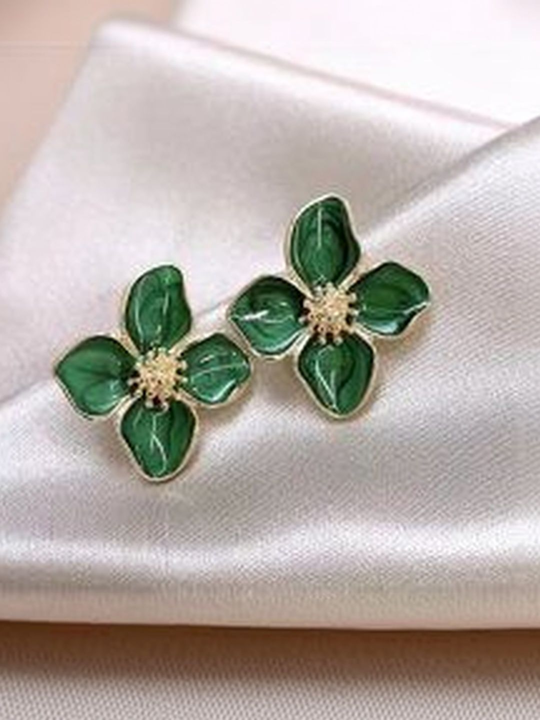 Just Lil Things Floral Studs Earrings-picture-16