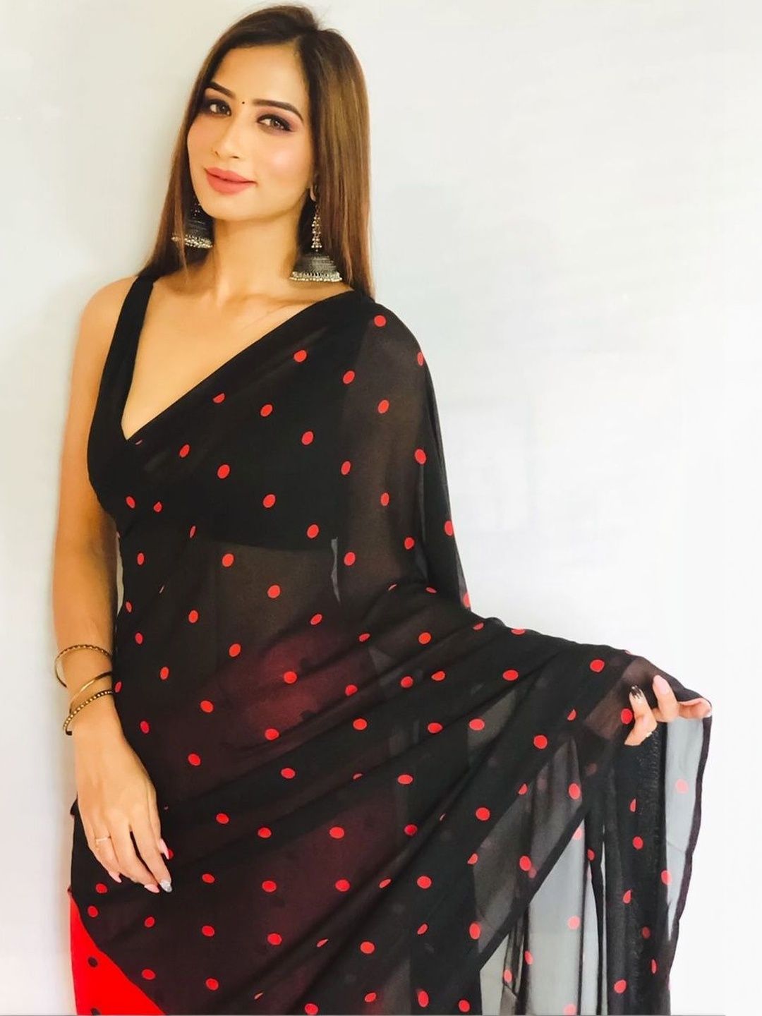 STYLETONE Polka Dot Poly Georgette Saree-picture-26