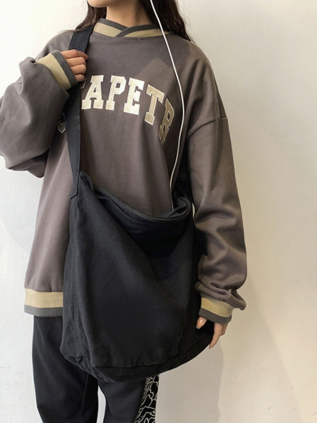 KPOP Oversized Sling Bag-picture-37