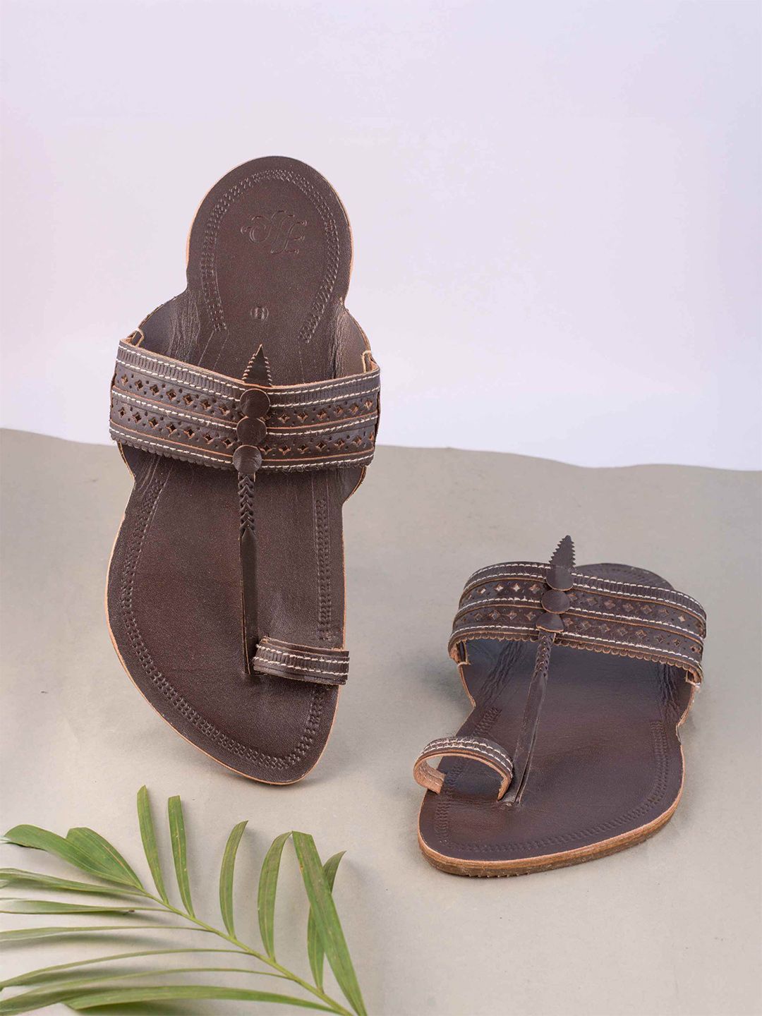 House of Pataudi Men Leather Kolhapuri Chappal-image-49