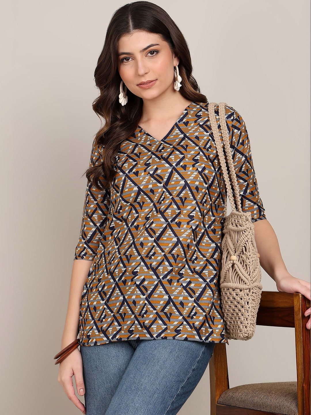 KETAKI FASHION Geometric Printed V-Neck Kurti-picture-38