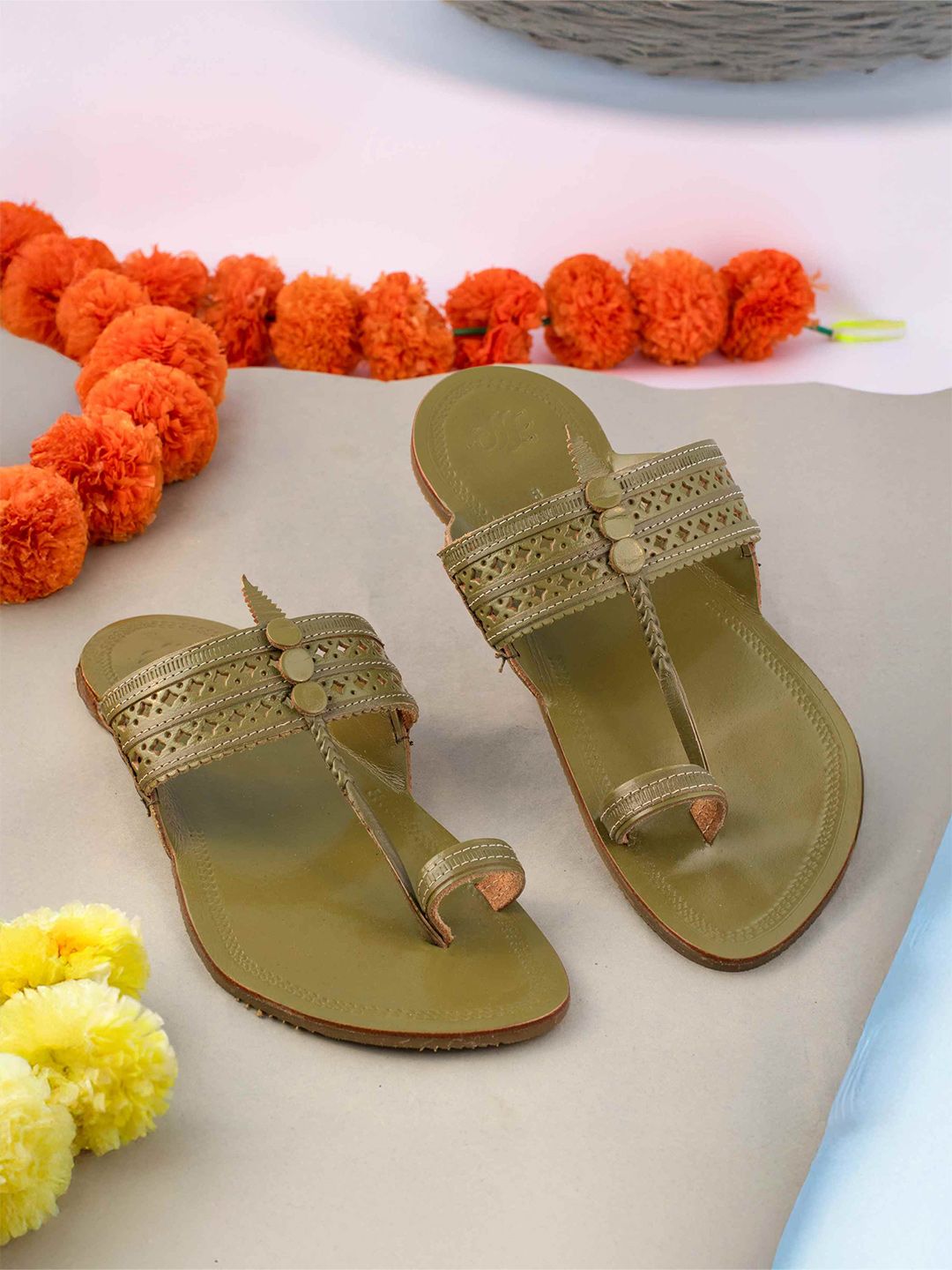 House of Pataudi Men Starloom Leather Kolhapuri Sandals-picture-45