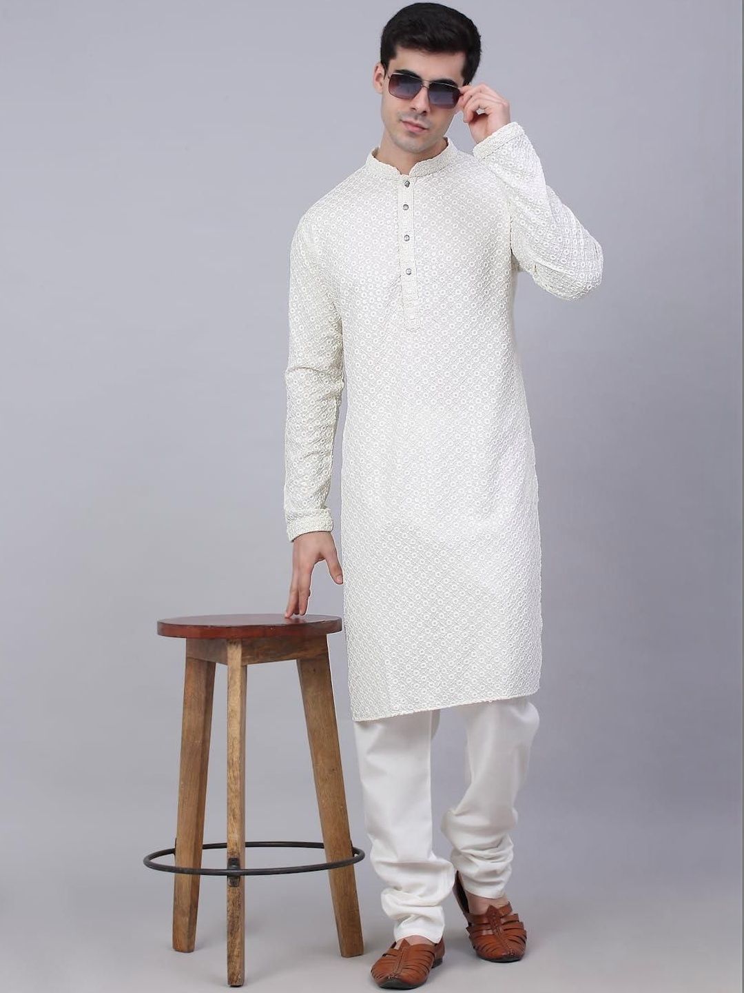 SHOBHIT Men Embroidered Chikankari Handloom Kurta-picture-19