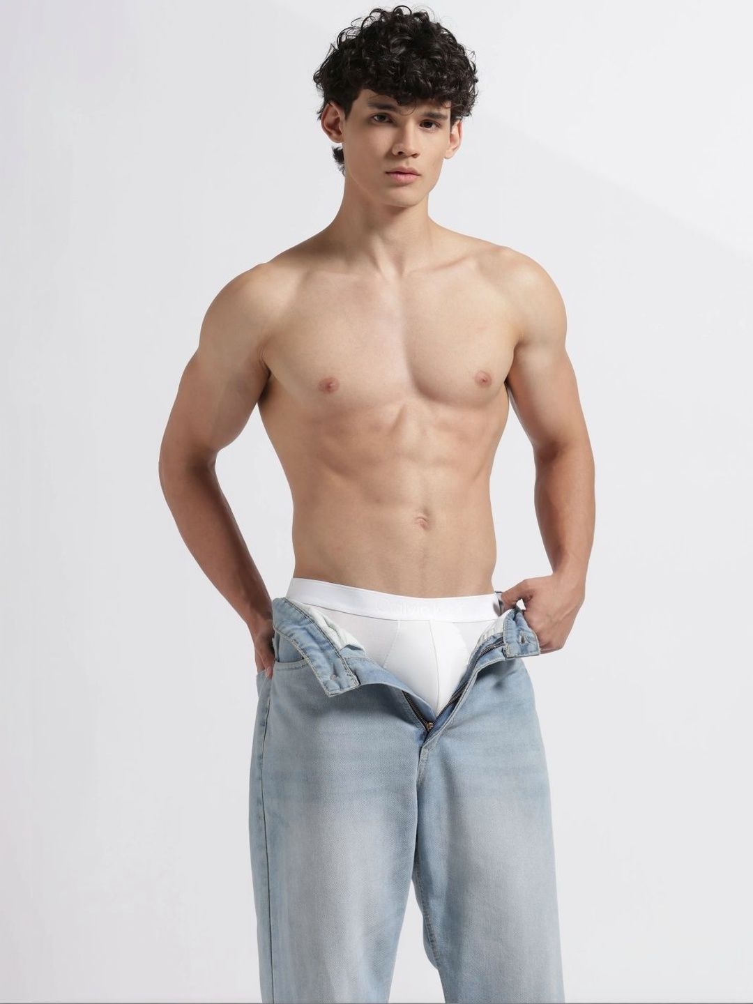 Calvin Klein Underwear Cotton Low-Rise Basic Briefs-picture-35