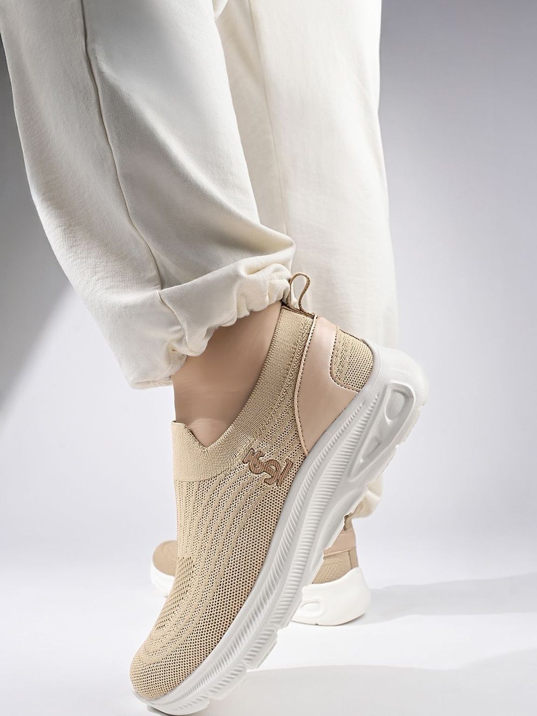 LOUIS STITCH Men Beige Athleisure Flyknit Sport Shoes-picture-27