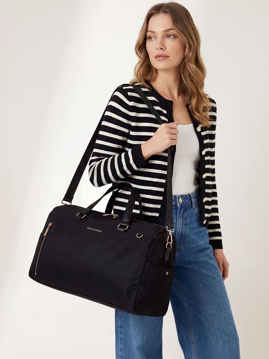 Accessorize Up to 12 inch Structured Shoulder Bag-picture-53