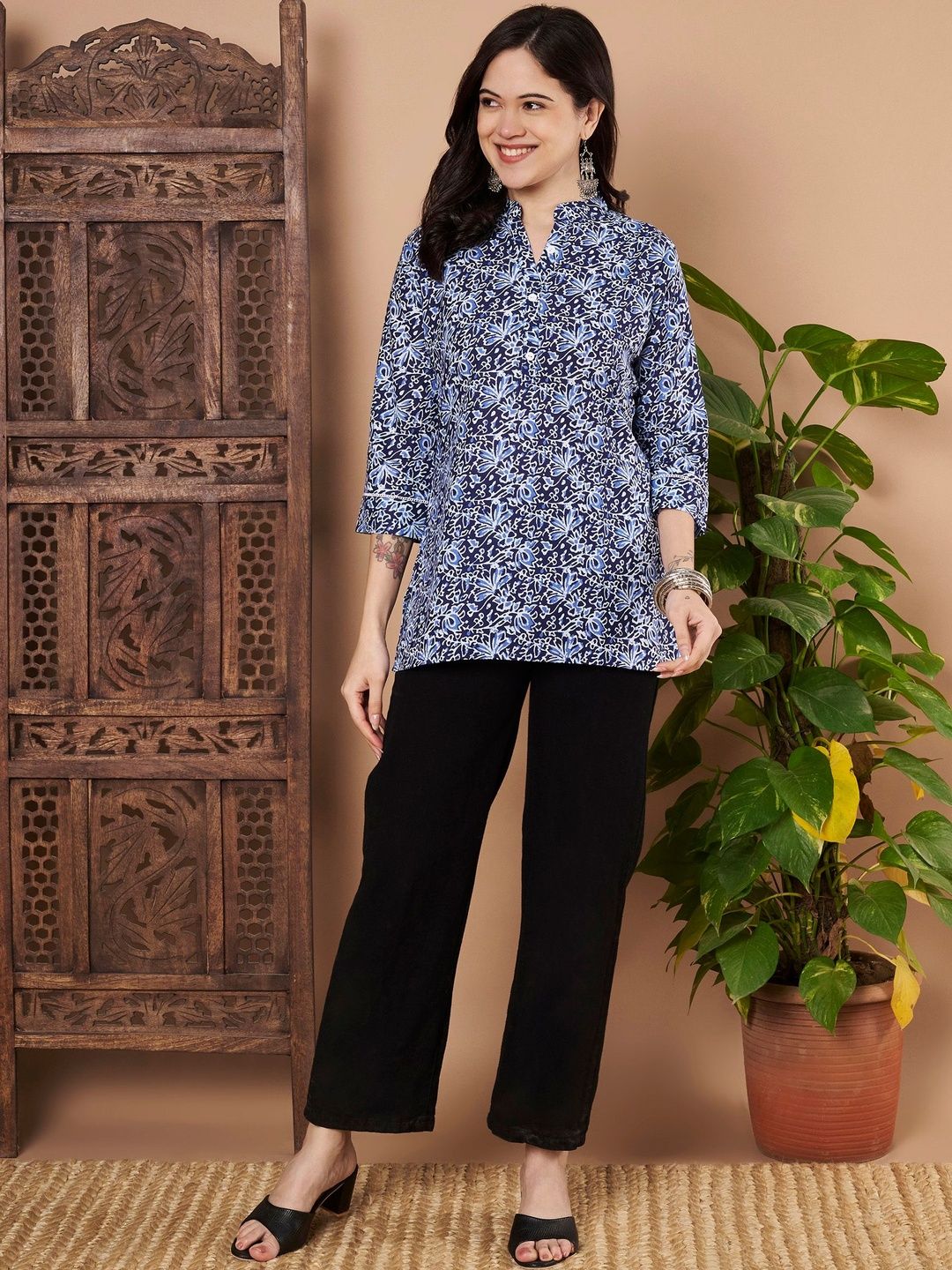HERE&NOW Floral Printed Pure Cotton Kurti-picture-31