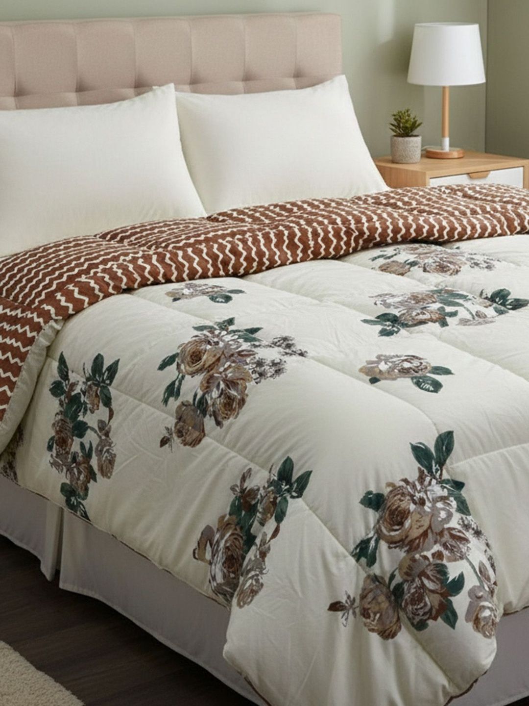 Florida Beige & Cream-Coloured Floral Mild Winter 350 GSM Comforter-image-30