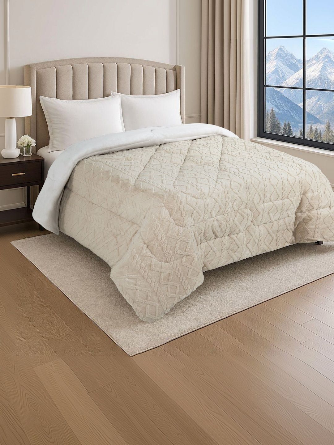 Signature & Cream-Coloured Geometric Mink Heavy Winter Quilt-picture-28