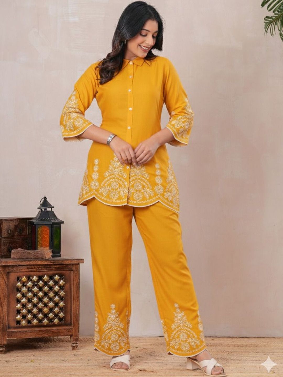 SIDDHANAM Embroidered Shirt With Trousers Co-Ords-picture-27