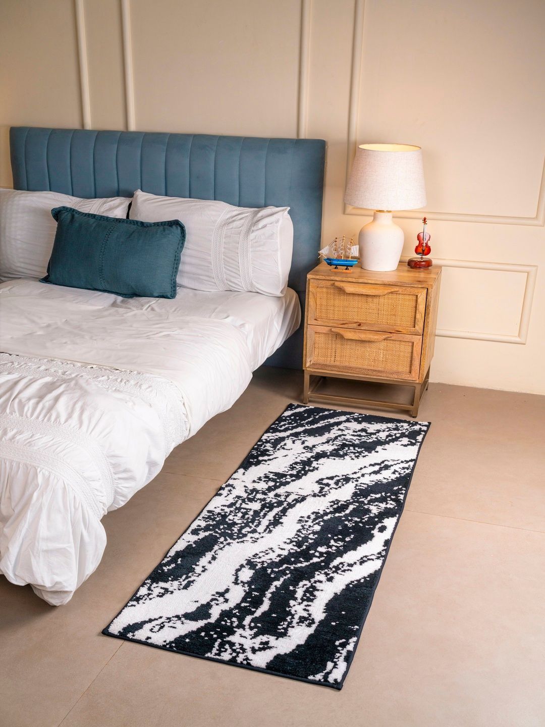 RALIA HOMES White & Black Abstract Printed Anti-Skid Bedside Floor Runner-picture-33