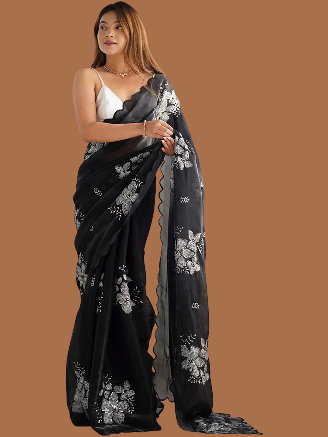 LOROFY Floral Sequinned Silk Blend Saree-picture-16