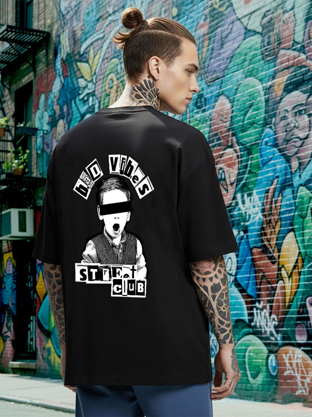 LONDON STREETS Men Printed Drop-Shoulder Sleeves T-shirt-picture-23