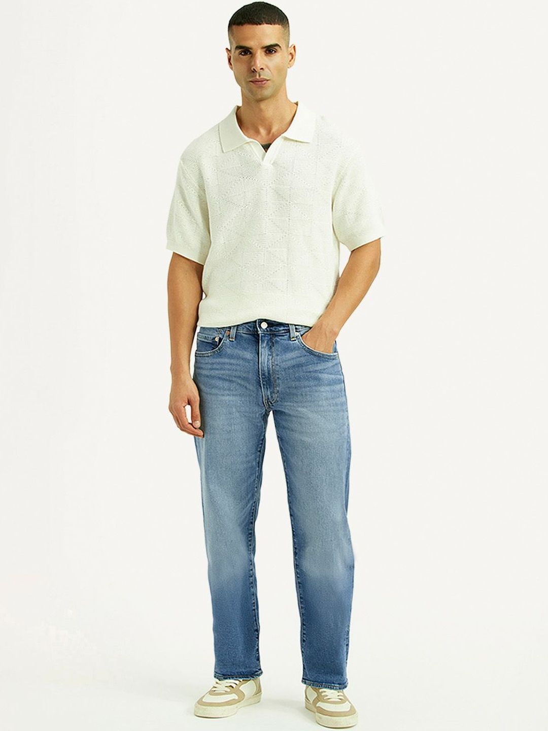 Levis Men Classic Straight Fit Mid-Rise Light Fade Stretchable Jeans-picture-15