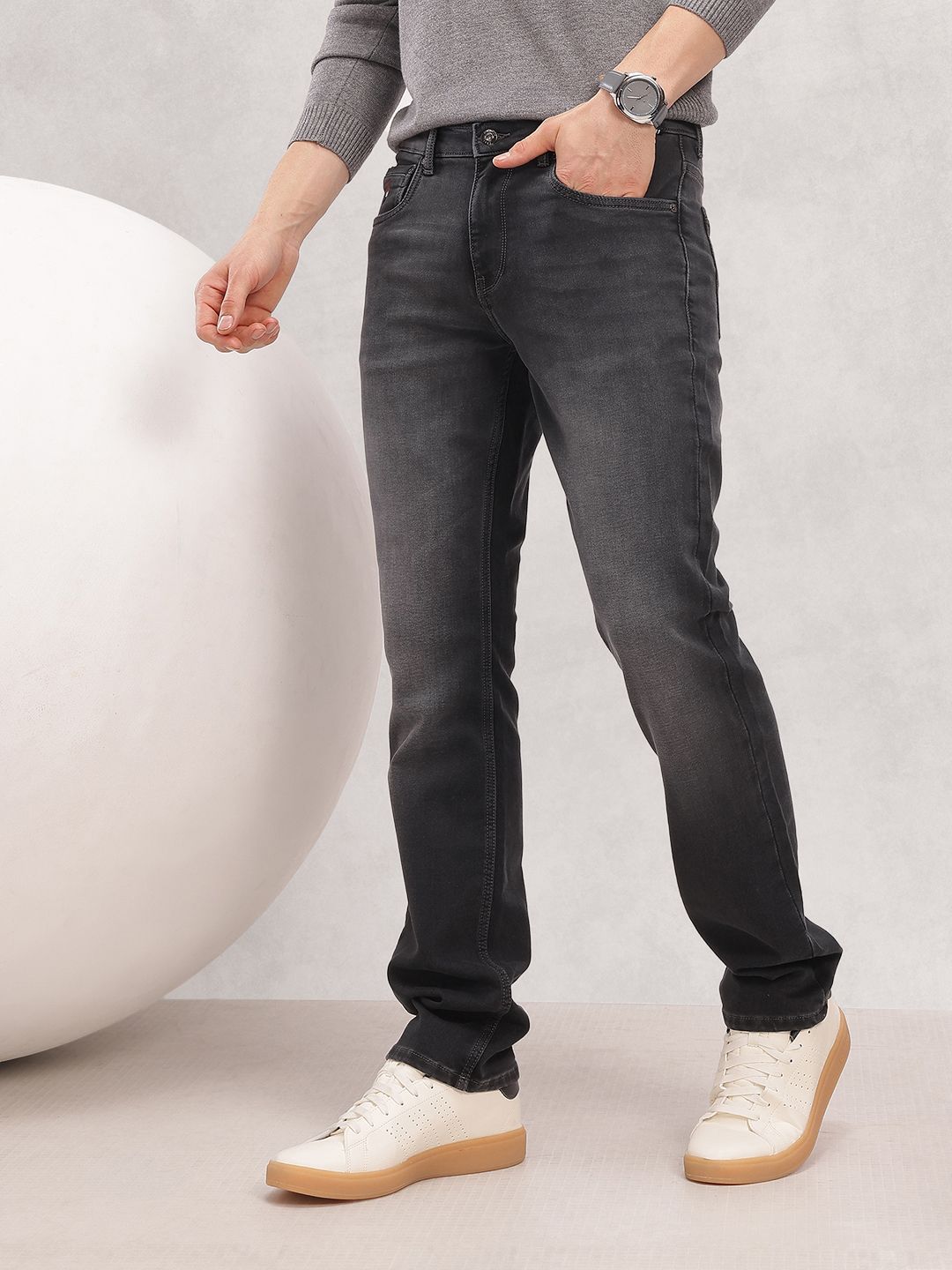 Nautica Men Straight Fit Mid-Rise Light Fade Stretchable Jeans-picture-21