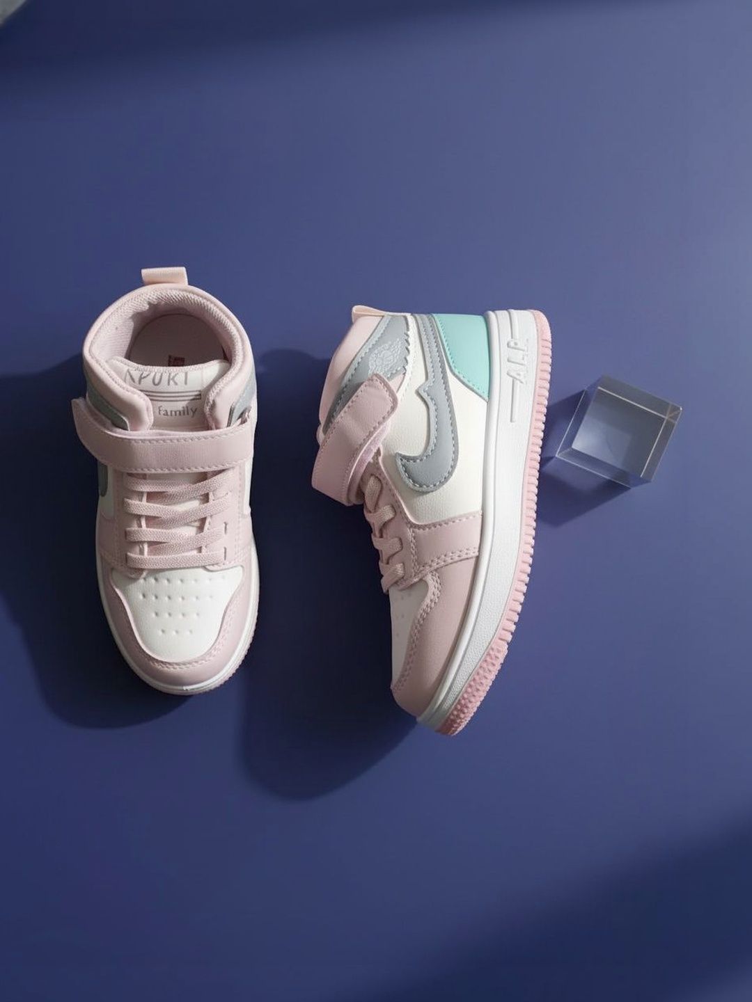 Happy Feet Girls Colourblocked Sneakers-picture-41