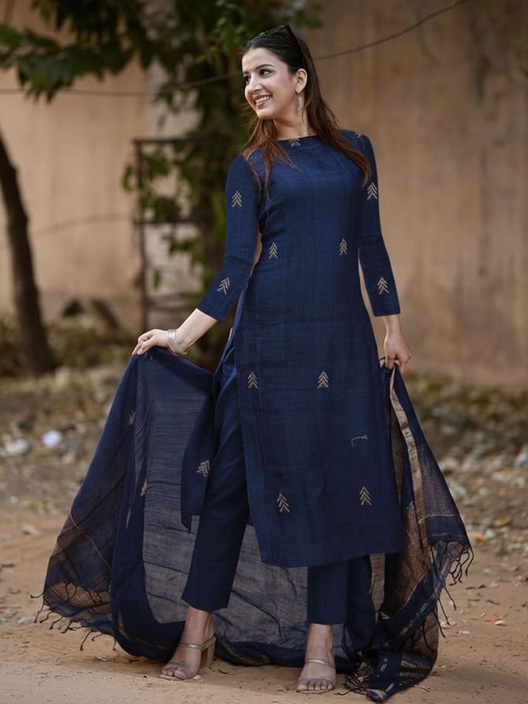 GoSriKi Women Ethnic Motifs Embroidered Regular Thread Work Kurta with Trousers & With Dupatta-picture-47