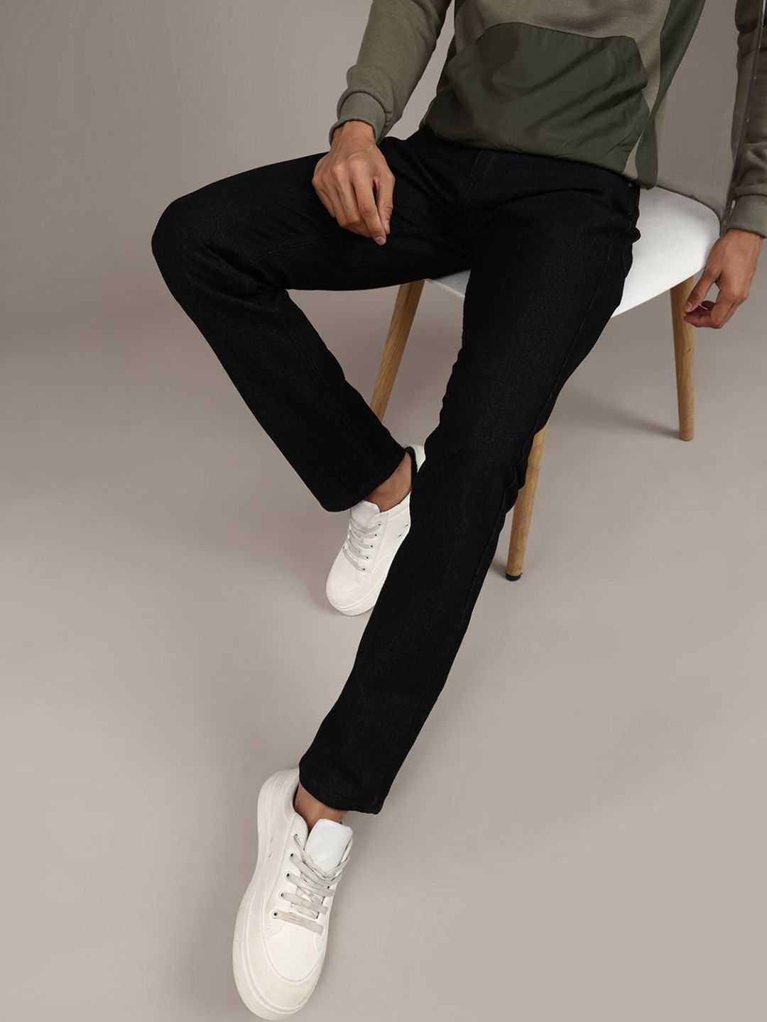 LIMEROAD Men Slim Fit Mid-Rise Stretchable Jeans-picture-14