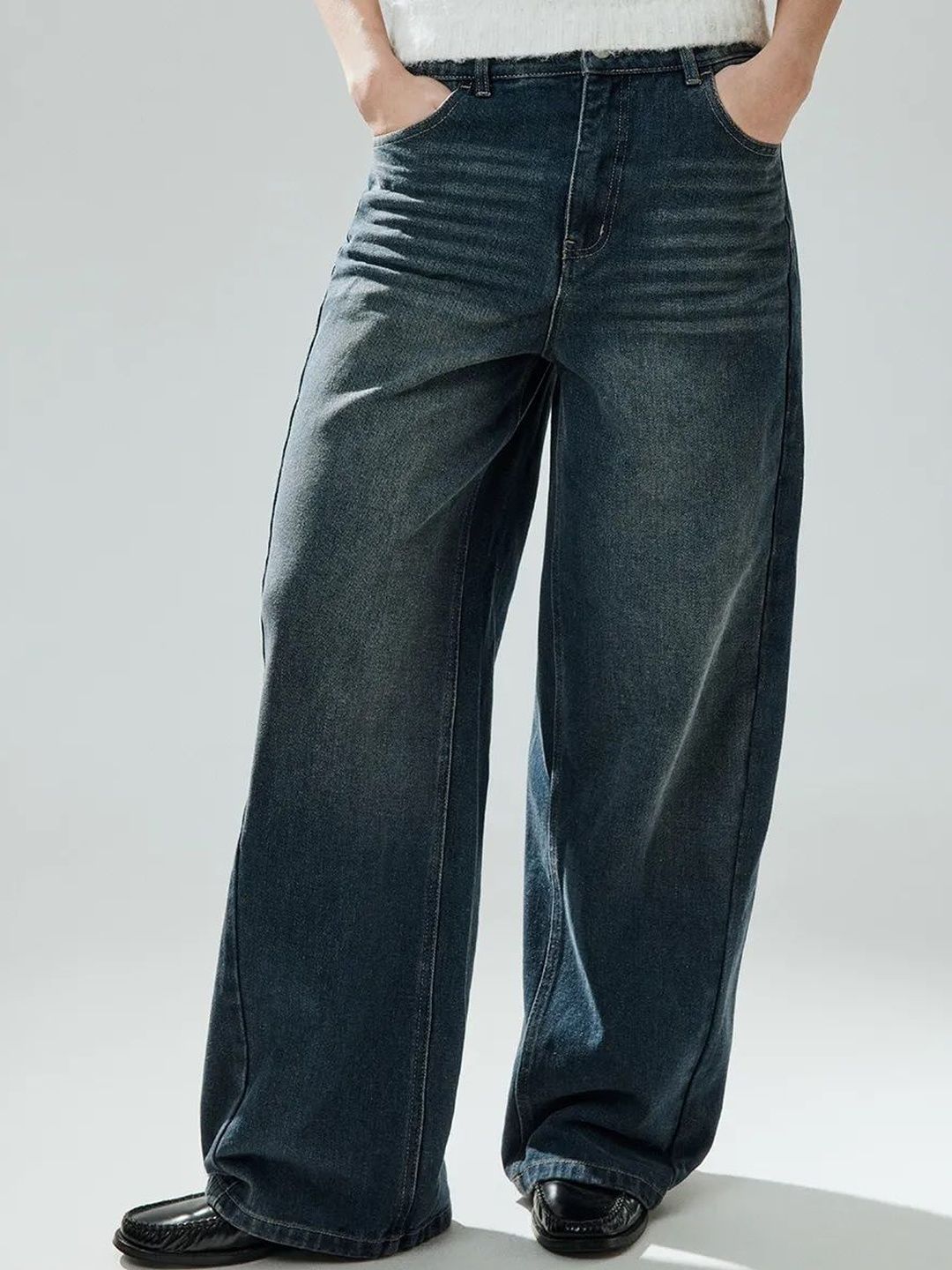 R.Code by The Roadster Life Co. Women Smart Regular Fit High-Rise Light Fade Stretchable Jeans