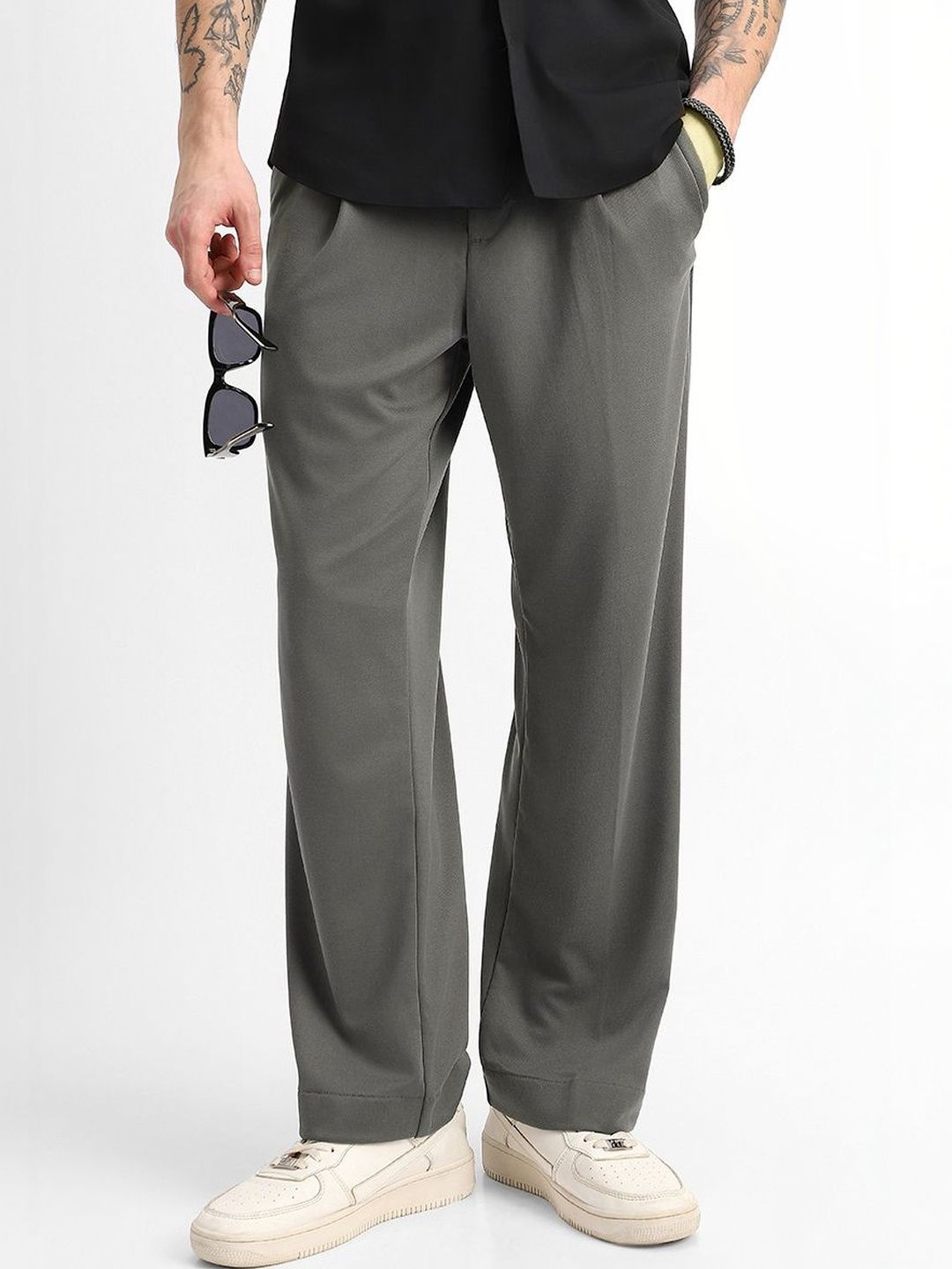 Snitch Men Loose Fit High-Rise Pleated Trousers-picture-18