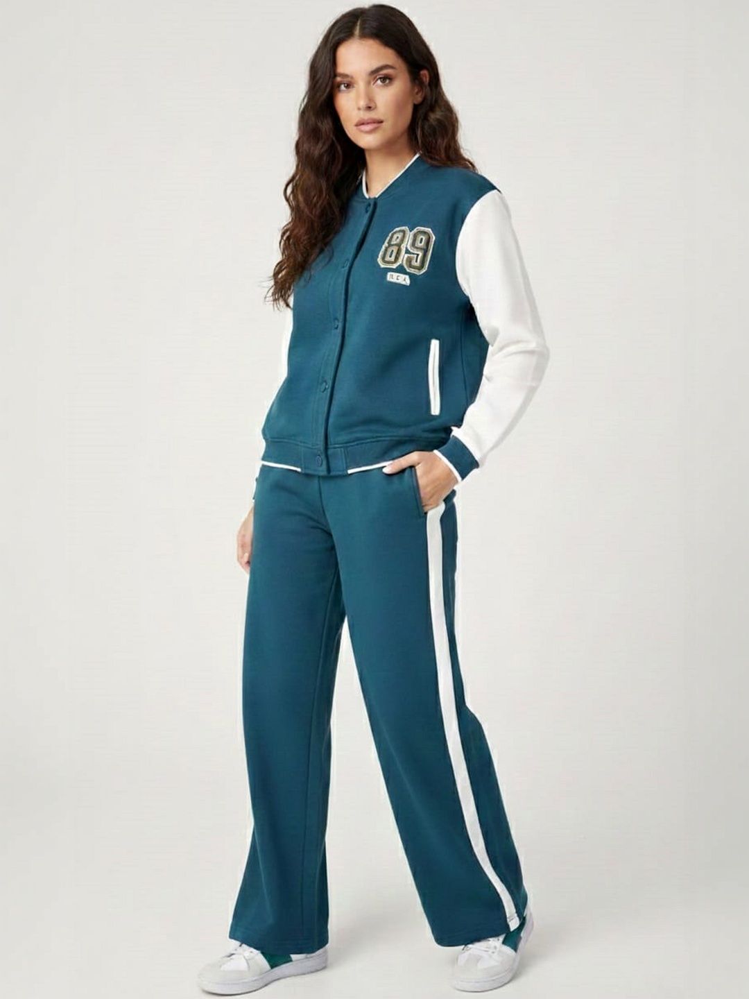 Wineberry Printed V-Neck Tracksuit-picture-14