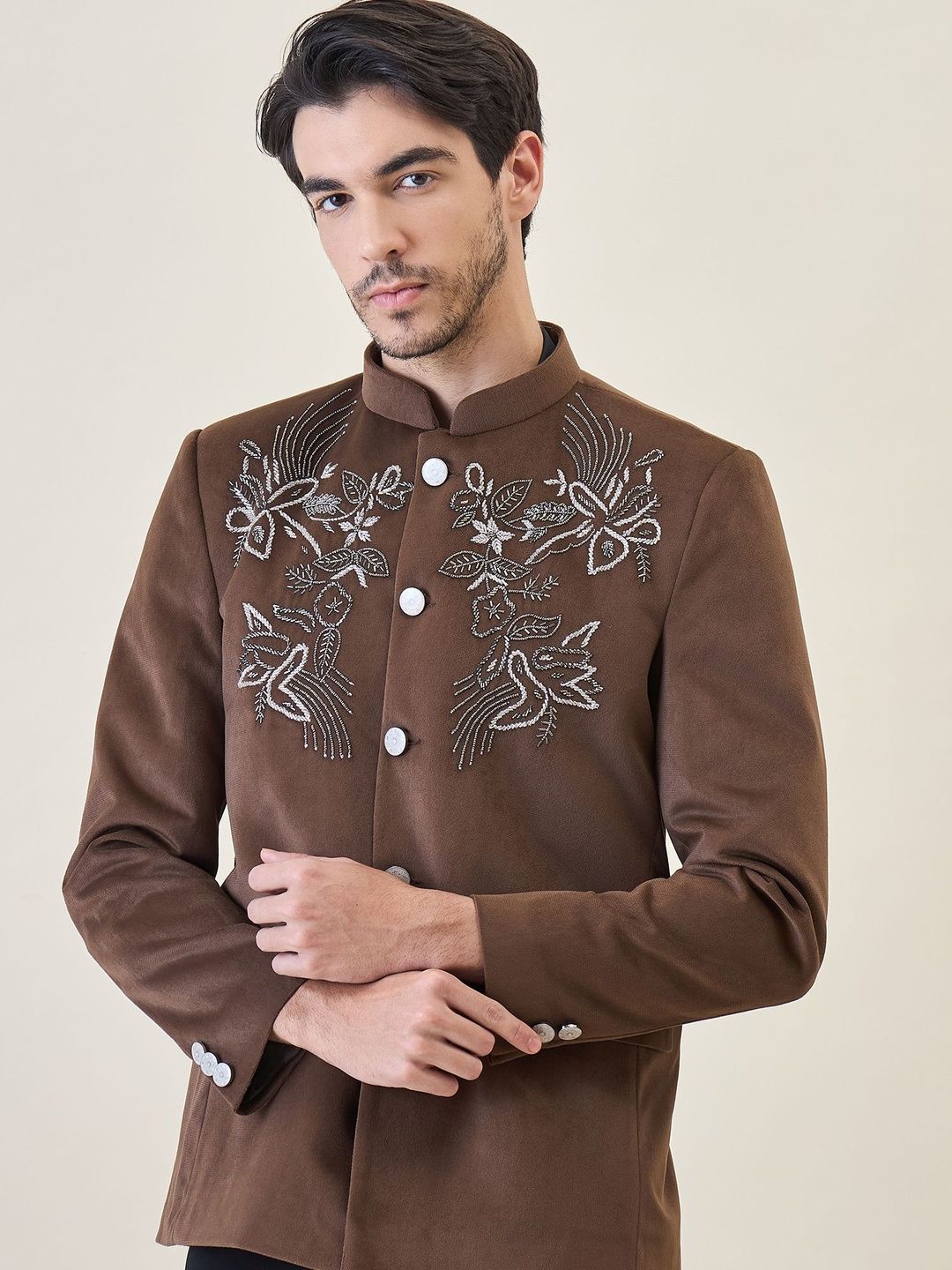 House of Pataudi Embellished Velvet Tailored-Fit Bandhgala Jodhpuri Two-Piece Party Suit-picture-41