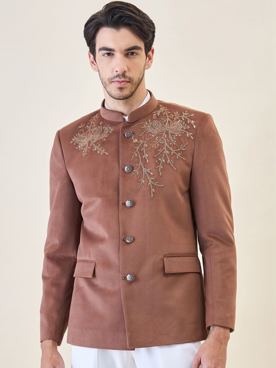 House of Pataudi Embellished Velvet Tailored-Fit Bandhgala Jodhpuri Two-Piece Party Suit-picture-33
