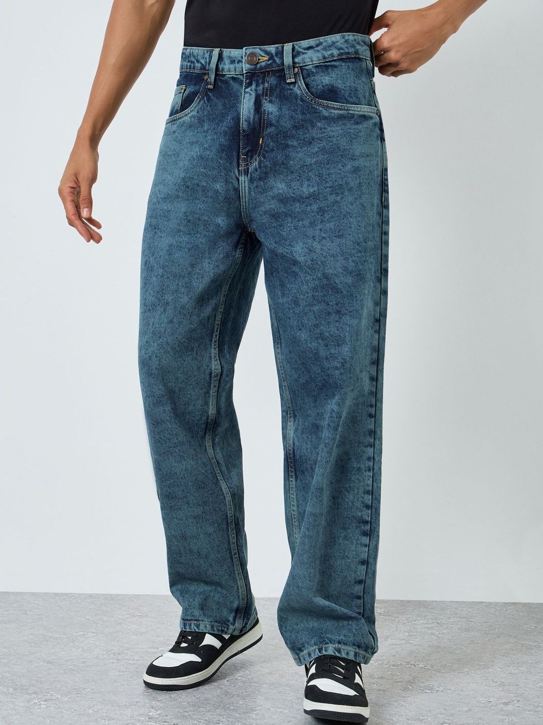 Styli Men Relaxed Fit Mid-Rise Light Fade Stretchable Jeans-picture-30