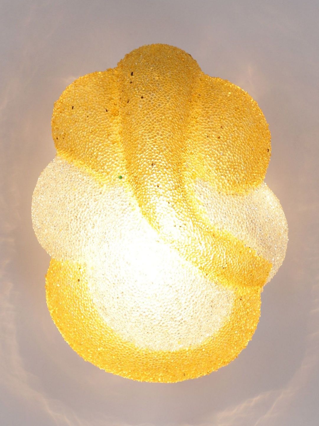 Aura Multicoloured & Gold-Toned Textured Glass Traditional Abstract Shaped Shaped Wall Lamp-picture-25