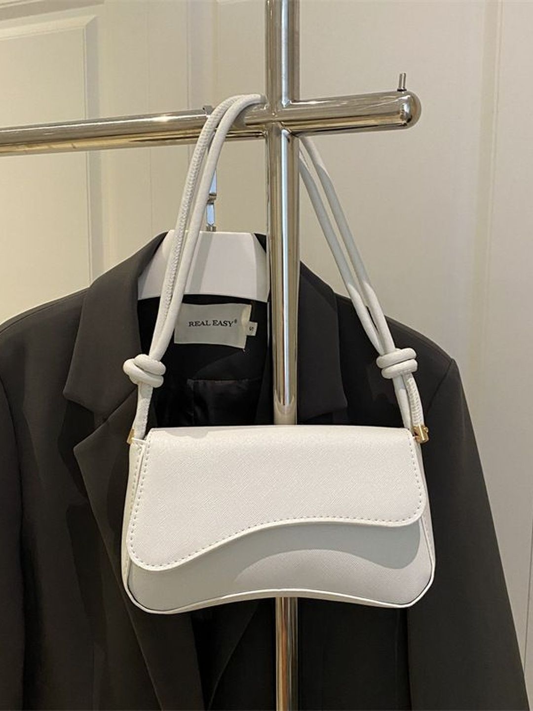 StyleCast x Revolte PU Structured Shoulder Bag-picture-39