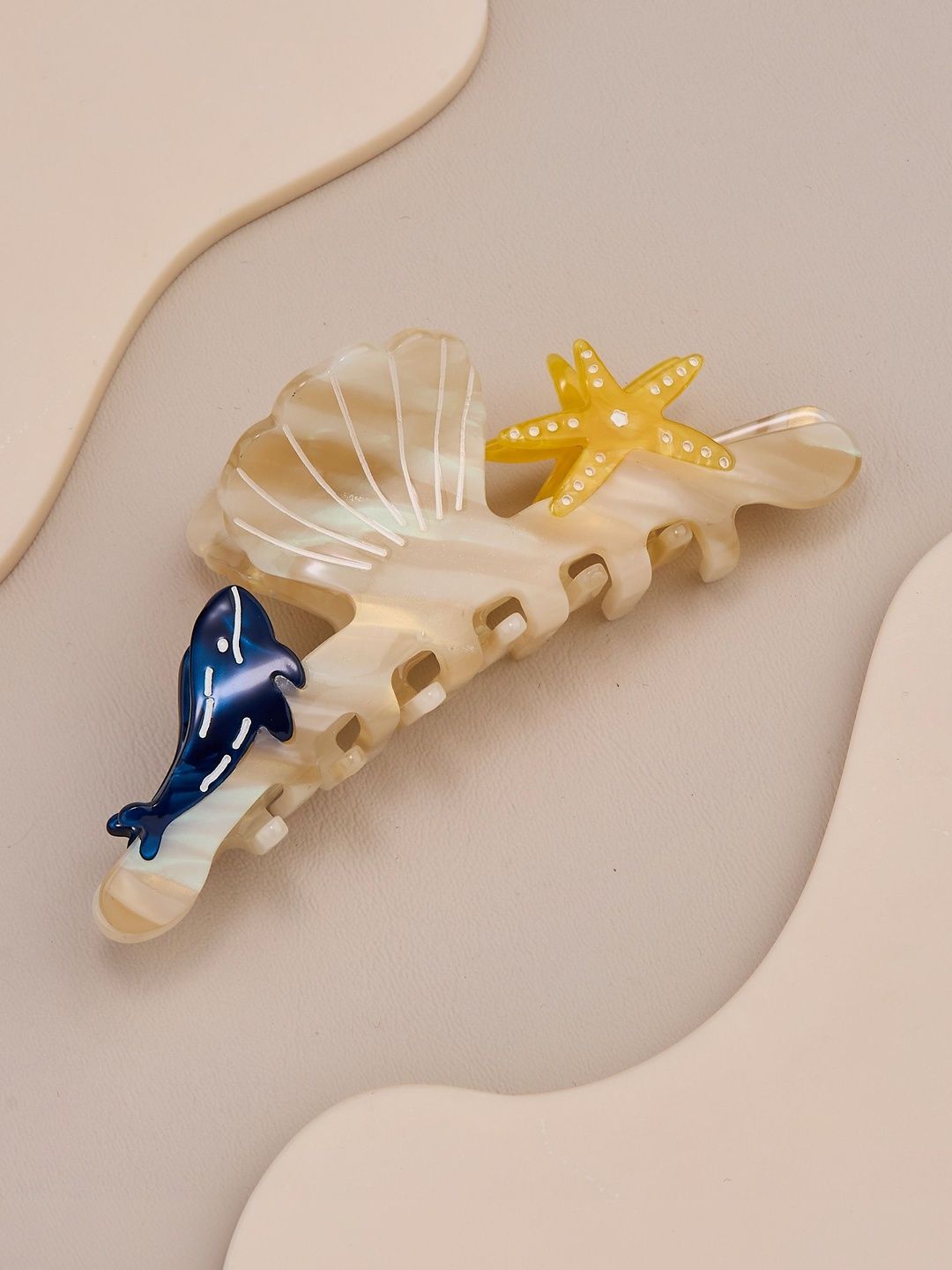 GC PREMIUM JEWELLERY Women Claw Clip-image-48