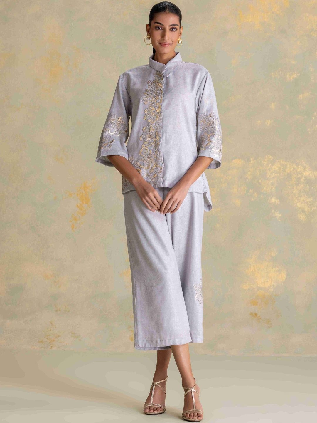 Kaveri Embroidered Mandarin Collar Ethnic Linen Top-picture-31
