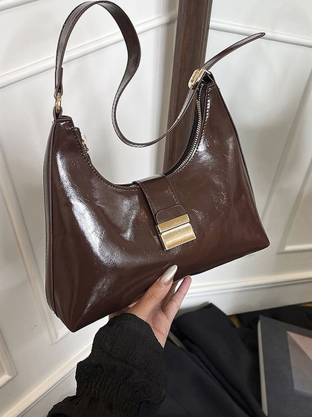 CORSICA PU Half Moon Shoulder Bag-picture-17