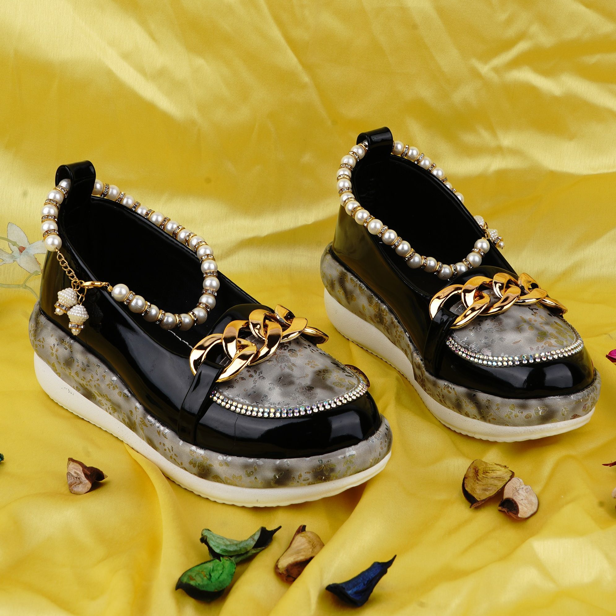 LMG Lifestyle Kids Textured Party Flatform Mules