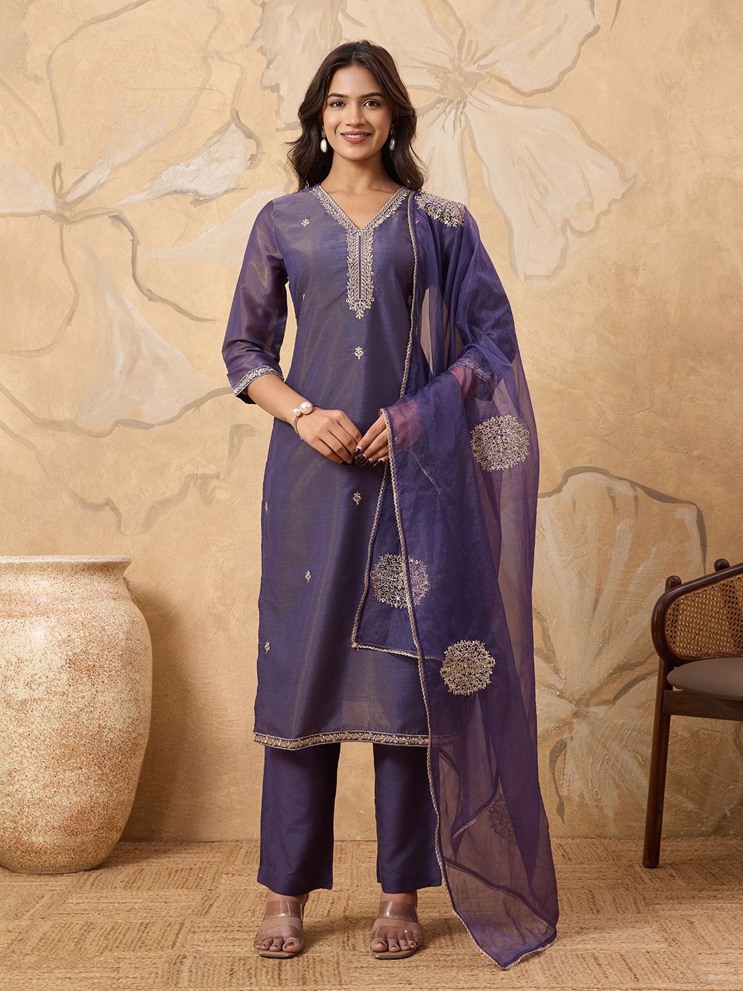 House of Pataudi Embroidered V-Neck Kurta Trousers & Dupatta-picture-15