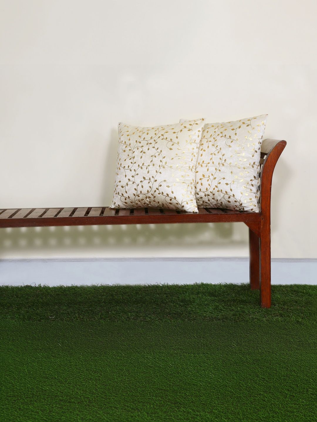 RD TREND Cream-Coloured Set of 2 Velvet Square Cushion Covers-picture-12
