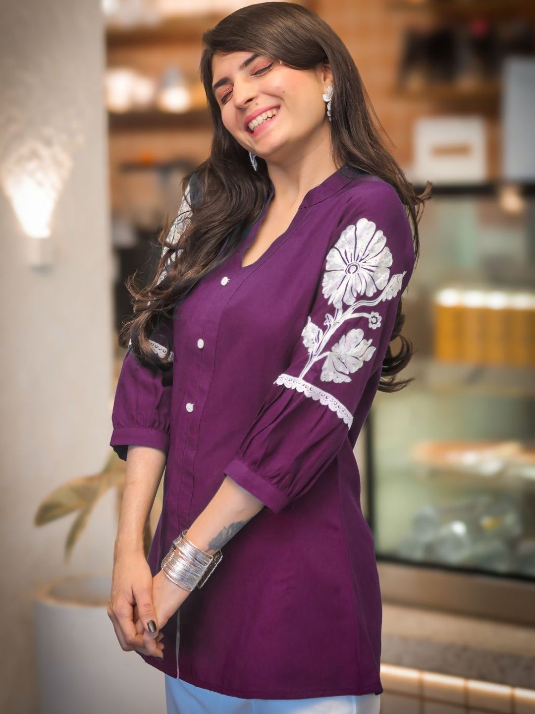Youthnic Floral Embroidered V-Neck Kurti-picture-17