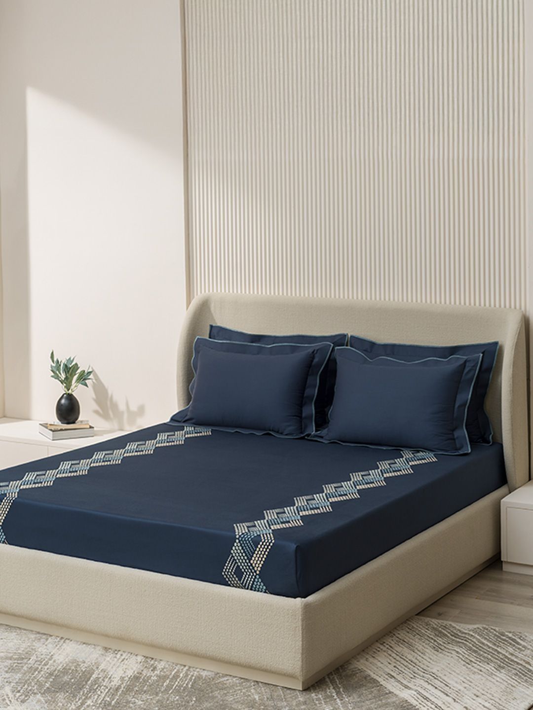 SANSAAR A DDECOR BRAND LIVE CONSCIOUSLY Navy Blue Geometric Cotton 3 Piece Double King Superfine Bedding Set-picture-28