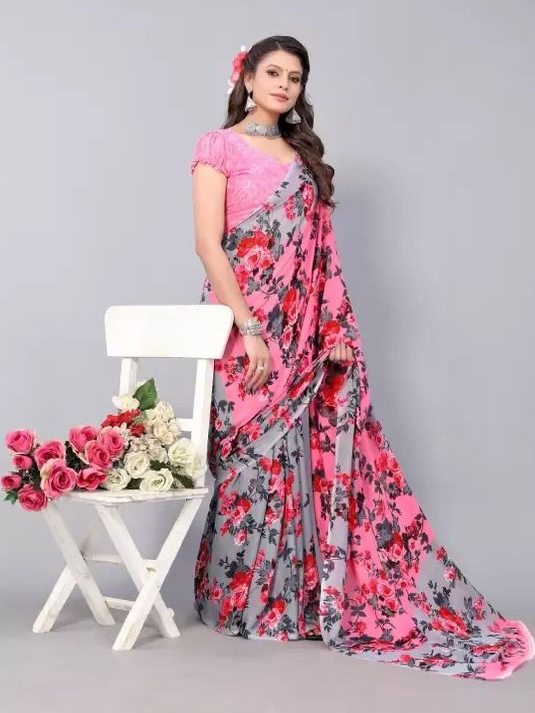 YUGAVEERAA Floral Poly Georgette Saree-picture-7