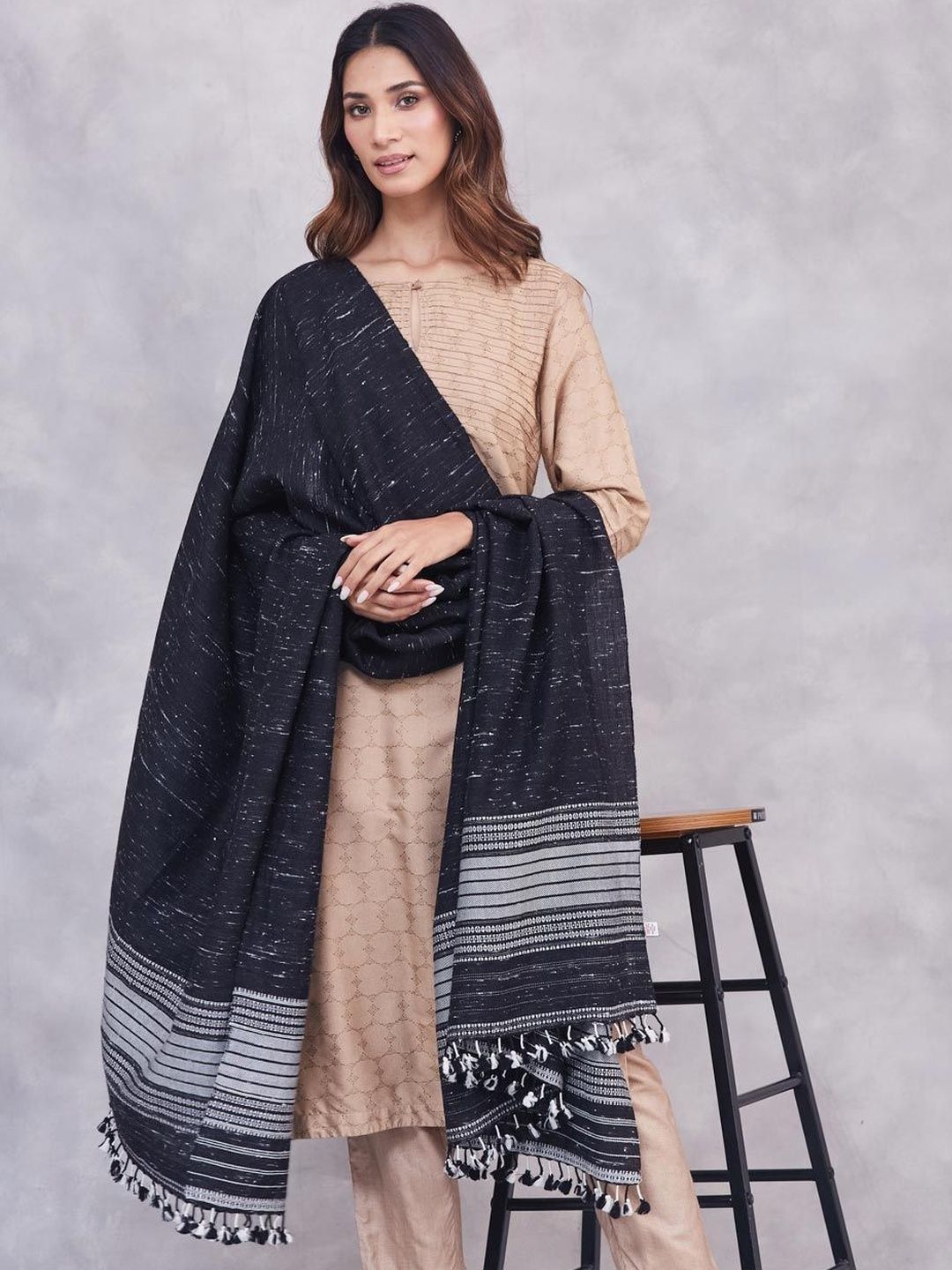 Fabindia Women Embroidered Shawl-picture-40