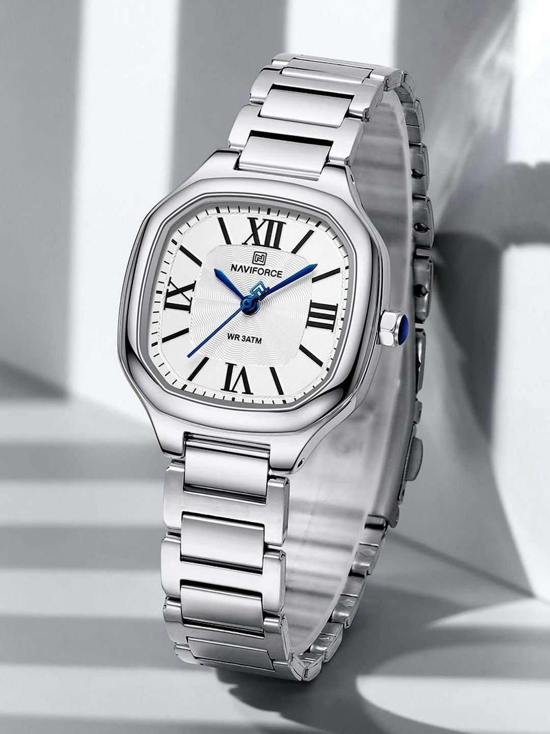 Naviforce Women Dial & Stainless Steel Bracelet Style Straps Analogue Watch NF5042 S-W-S-picture-15