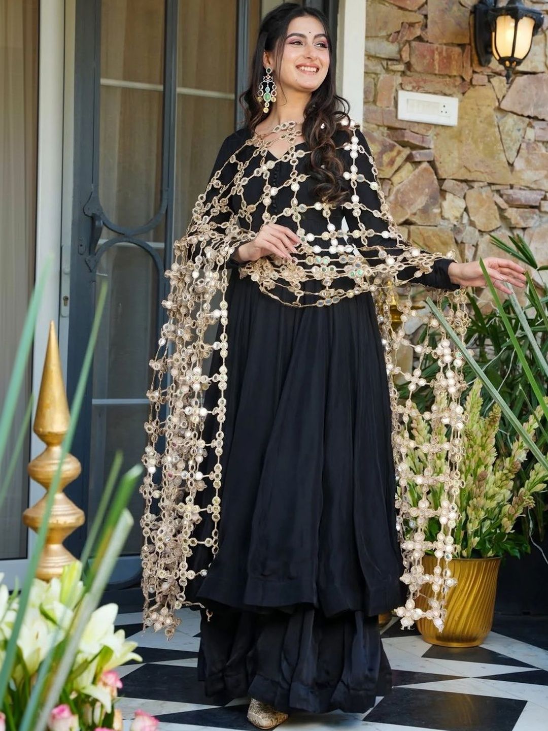 VASTRABELLA Ethnic Motifs Embroidered Dupatta with Mirror Work-image-11