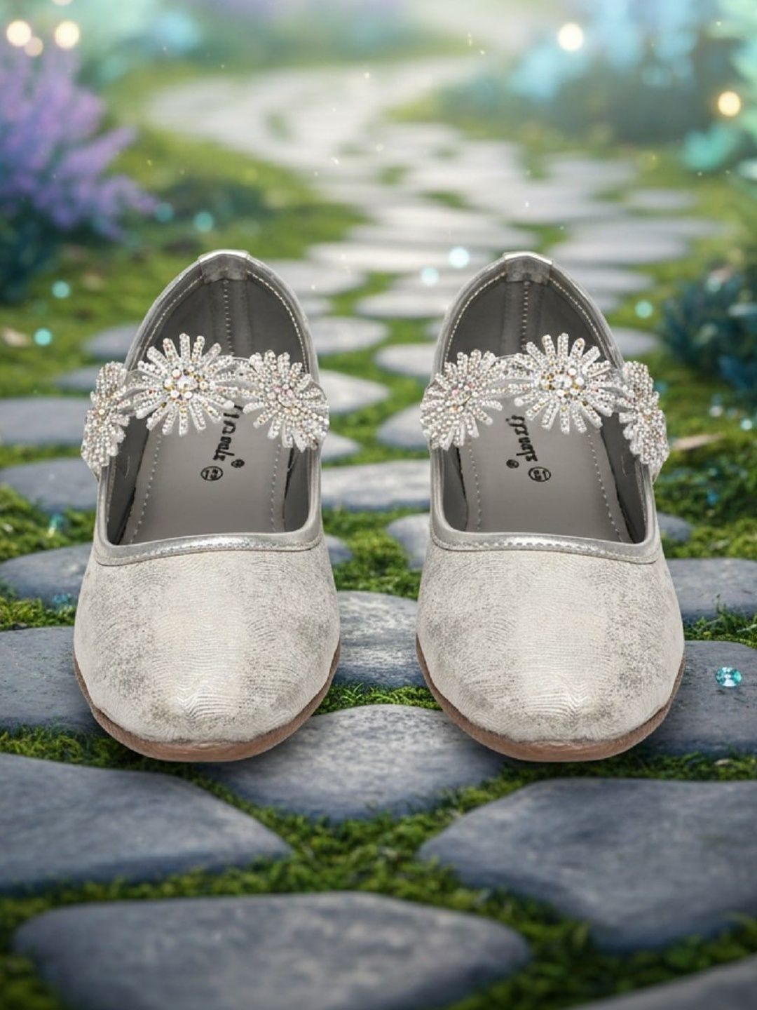 BOYZ N GALZ Girls Embellished Party Bows Flats-picture-32