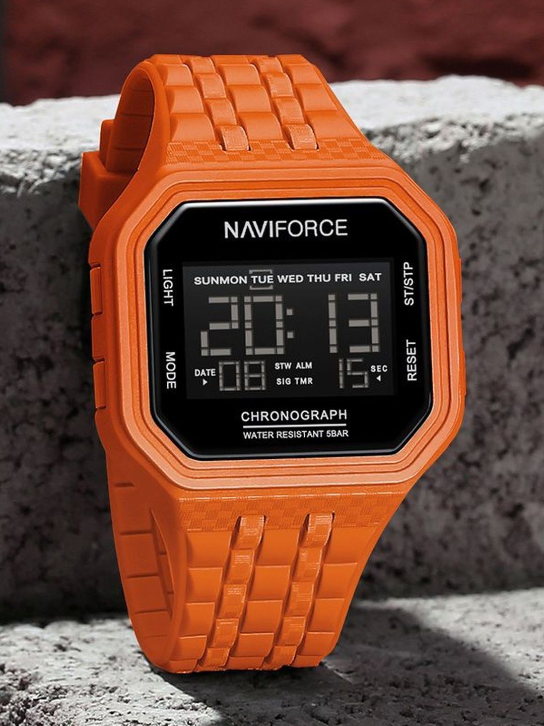 Naviforce Men Dial & Straps Digital Chronograph Watch NF7116 O-O