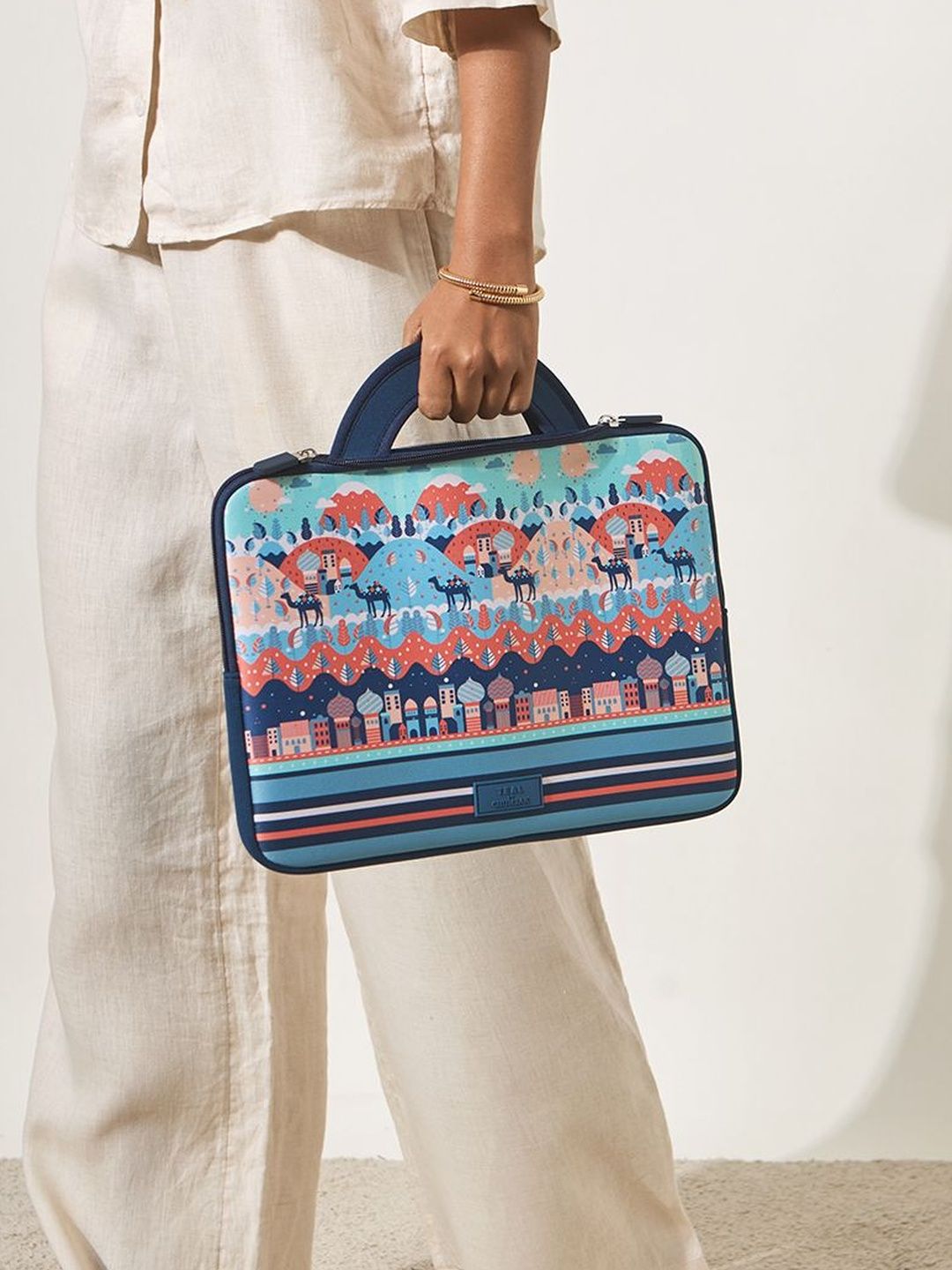 TEAL BY CHUMBAK Unisex Printed Laptop Sleeve-image-20