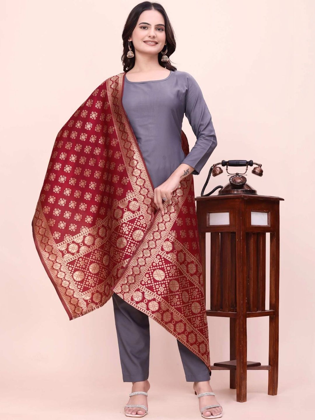 AVNISA ENTERPRISE Ethnic Motifs Woven Design Dupatta-picture-41